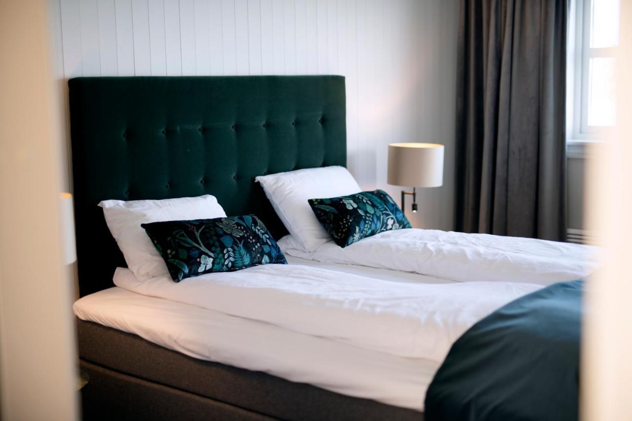 Utstein Kloster Hotell Mosteroy Экстерьер фото